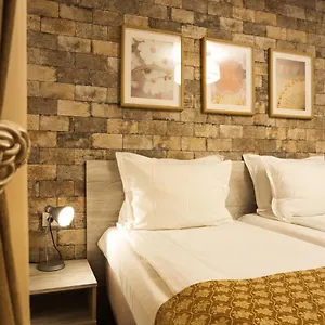 Place By Hmg *** Sofia